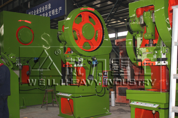 100噸鋼板開式?jīng)_床