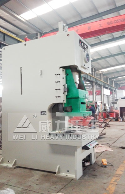 315噸氣動(dòng)沖床