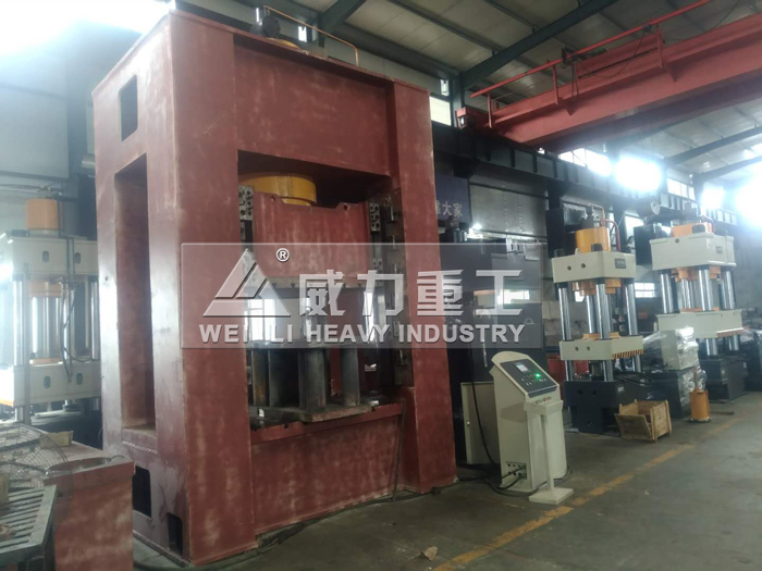 500噸液壓沖床安裝調試